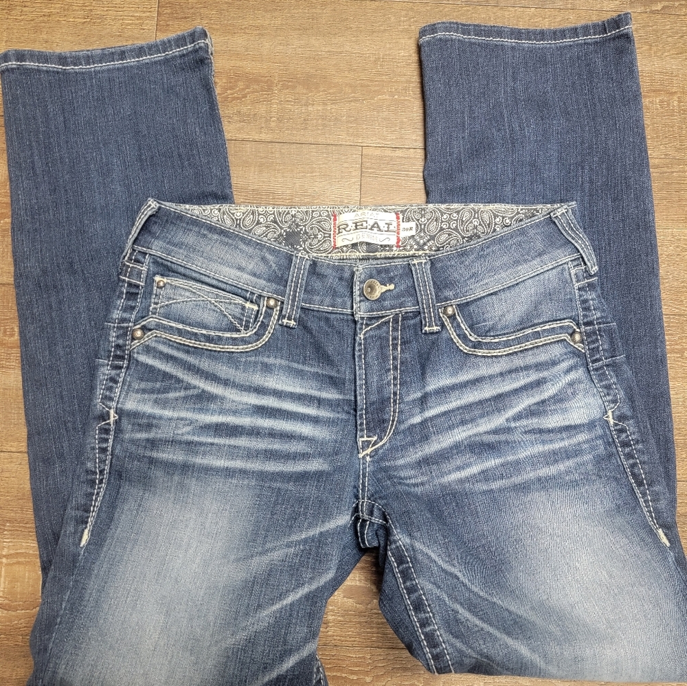 Women's Ariat jeans. Straight leg size 30R